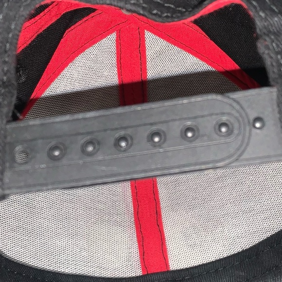 Mickey Mouse Hat - Picture 4 of 5